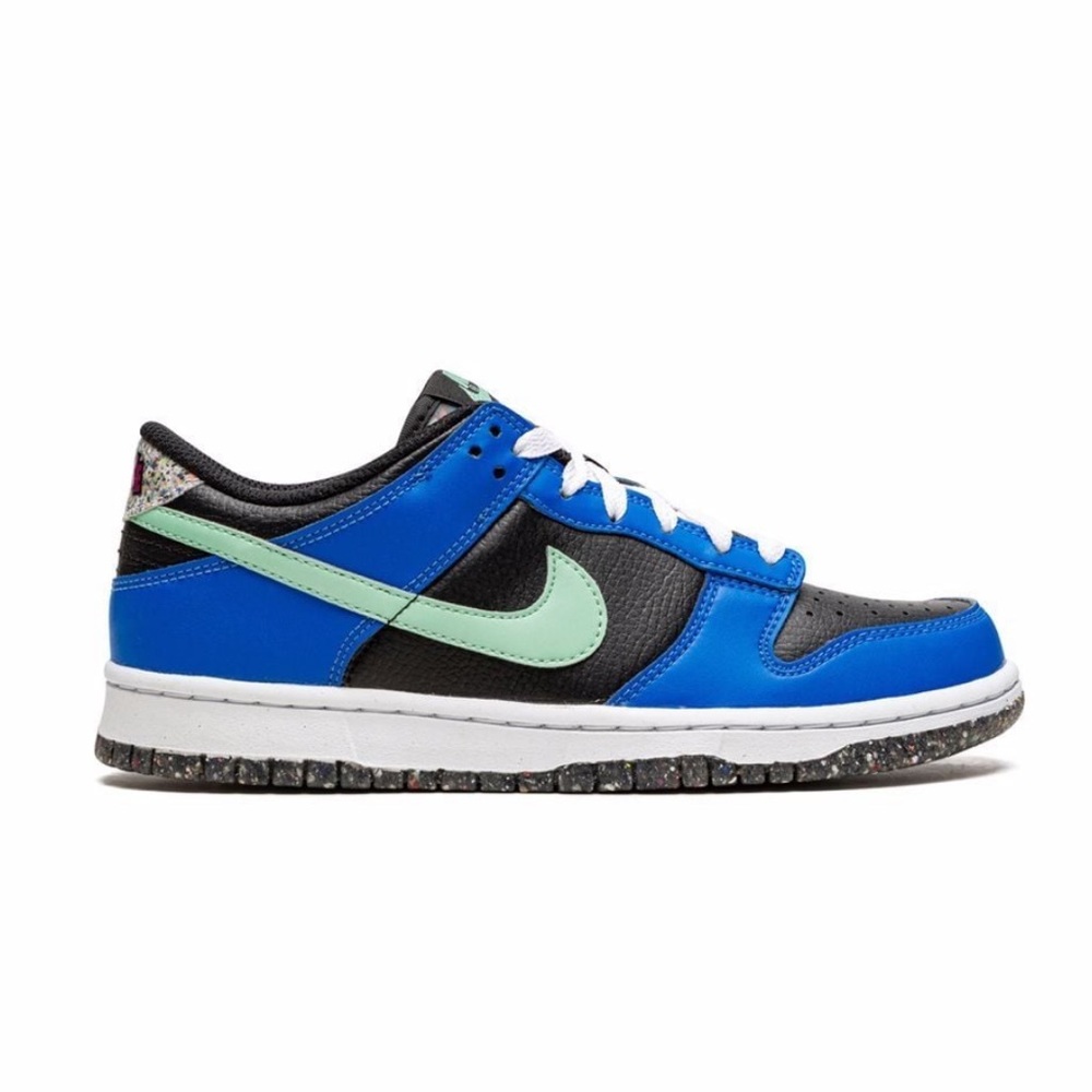Nike Dunk Low - Picture 8 of 9
